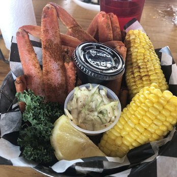 Brooklyn Crab - Snow Crab - Seafood Near Me - Brooklyn, New York