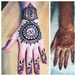 Henna Shoppe - BETH did w beautiful one of a kind on me to match my interests. I love It.