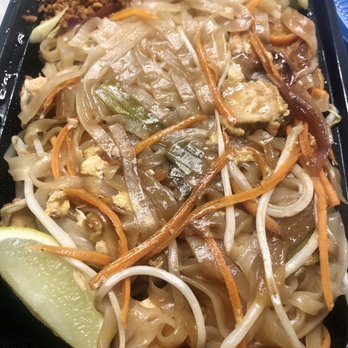 Anchor Bay Thai Kitchen - Pad Thai tofu - Thai Near Me - Gualala, California Anchor Bay Thai Kitchen - Pad Thai tofu - Thai Near Me - Gualala, California