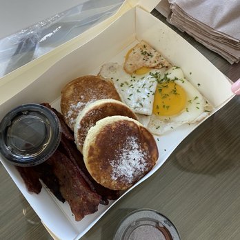 Bacon Bitch - Sandwiches Near Me - Miami Beach, Florida