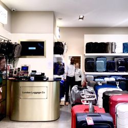 London Luggage Company - 12/12/2018:  Tim and Caroline were instrumental assisting me purchasing the Tumi Satchel via VAT!
