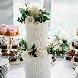 Celebrity Cake Studio