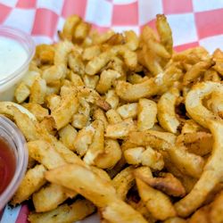 Vincenzo's Pizza Newhall - This was the first order of Curly Fries served to us -- soft, chewy bits and pieces. :(