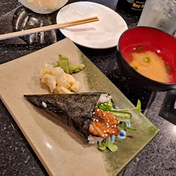 Coach Sushi - Unagi handroll pair with miso soup and side salad - Sushi Bars Near Me - Oakland, California Coach Sushi - Unagi handroll pair with miso soup and side salad - Sushi Bars Near Me - Oakland, California