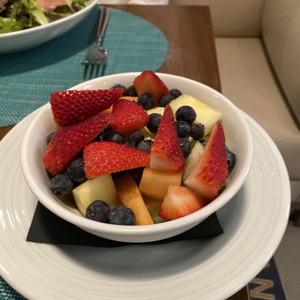Le Meridien Dania Beach - fruit plate - Hotels Near Me - Dania Beach, Florida Le Meridien Dania Beach - fruit plate - Hotels Near Me - Dania Beach, Florida