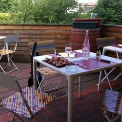 La Table du 57 - Terrasse sur cour intérieure arborée