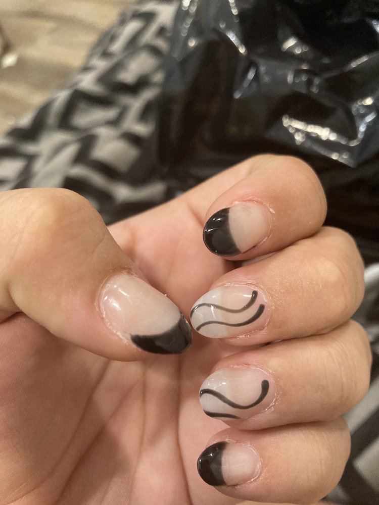 LA NAILS Updated September 2024 12 Photos & 18 Reviews 1615 E
