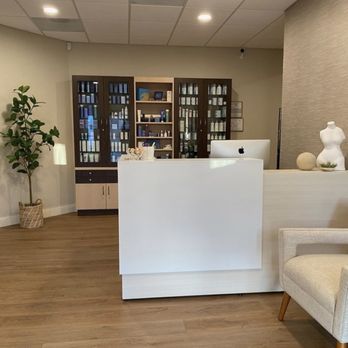 Terri Brien Interiors - Reception area - Interior Design Near Me - San Clemente , California Terri Brien Interiors - Reception area - Interior Design Near Me - San Clemente , California