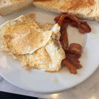Bakery Lorraine - Breakfast plate - Bakeries Near Me - San Antonio, Texas
