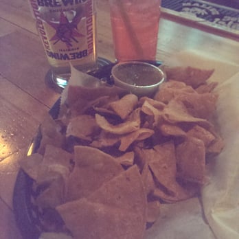 Bar Tini - Homemade, warm tortilla chips, $3.50 well drinks, and $2 drafts. Life couldn't get better - Lounges Near Me - North Riverside, Illinois Bar Tini - Homemade, warm tortilla chips, $3.50 well drinks, and $2 drafts. Life couldn't get better - Lounges Near Me - North Riverside, Illinois