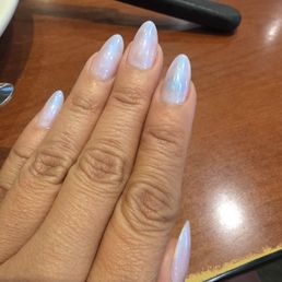 It still looks great after many hand washes. My nails look wonderful It still looks great after many hand washes. My nails look wonderful