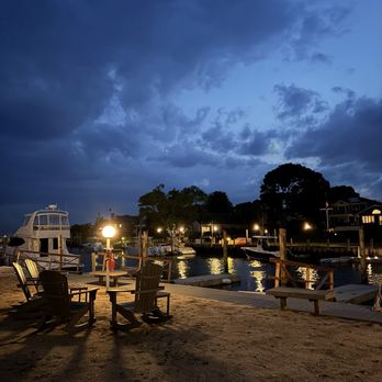 The Penny Lane - Sand and Adirondack chairs by the docks - Hotels Near Me - Hampton Bays, New York The Penny Lane - Sand and Adirondack chairs by the docks - Hotels Near Me - Hampton Bays, New York