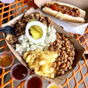 Johnny Roger's - Bbq bowl with coleslaw, Mac and cheese, baked beans, and pickles - Barbeque Near Me - Concord, North Carolina Johnny Roger's - Bbq bowl with coleslaw, Mac and cheese, baked beans, and pickles - Barbeque Near Me - Concord, North Carolina