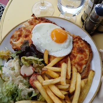 Au Petit Suisse - Toasted ham and cheese sandwich - Brasseries Near Me - Paris, 75 Au Petit Suisse - Toasted ham and cheese sandwich - Brasseries Near Me - Paris, 75