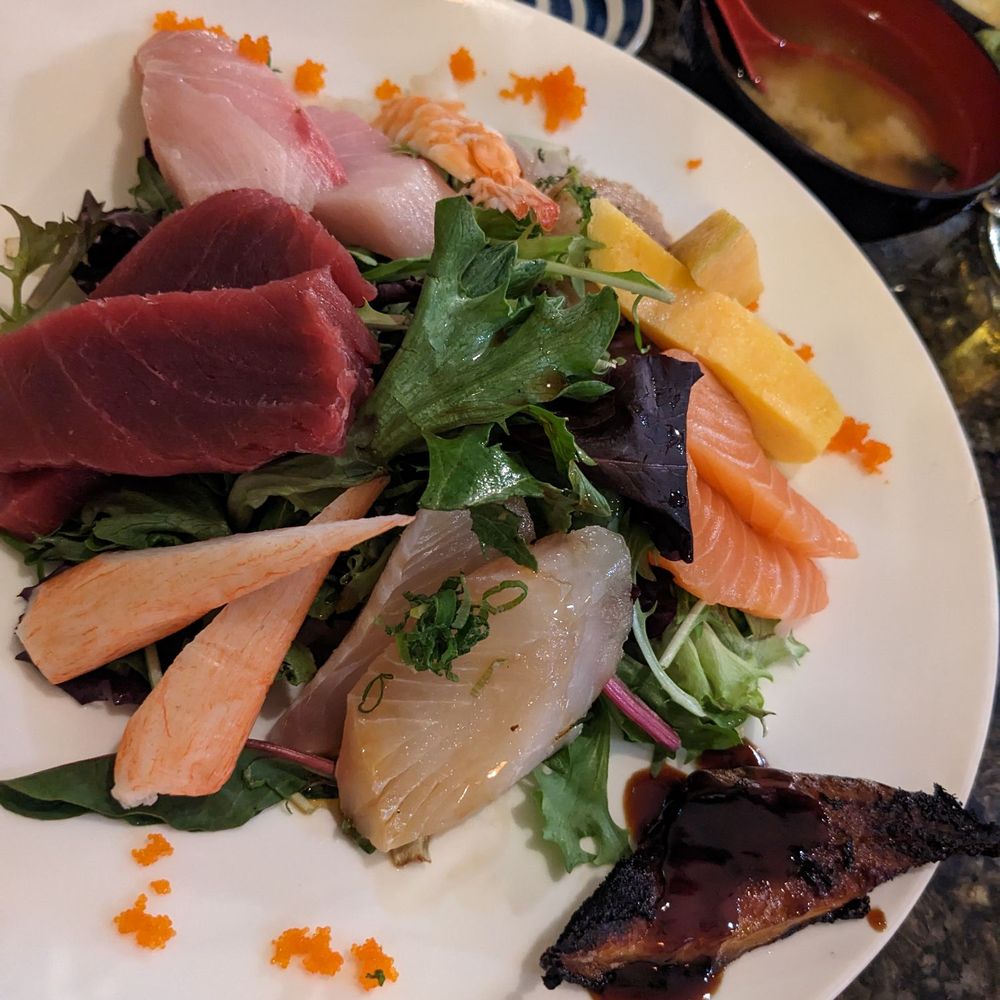 Chirashi sushi Chirashi sushi