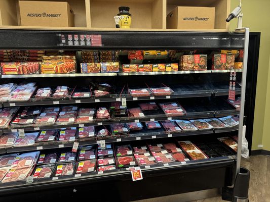 Nesters Market by null