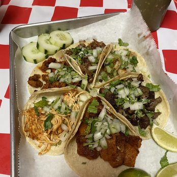 Taco Rio Mexican Kitchen - Tacos especial lleva tacos de camaron, pollo, asada, pastor, chicarrón y carnitas. - Mexican Near Me - Orlando, Florida Taco Rio Mexican Kitchen - Tacos especial lleva tacos de camaron, pollo, asada, pastor, chicarrón y carnitas. - Mexican Near Me - Orlando, Florida