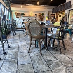 Five Mile Eatery - Interior seating area