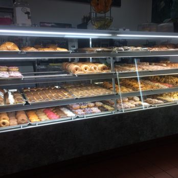 Donut House - Lots of fresh donut choices! The coffee is really as well  perfect morning stop before or after the beach! - Donuts Near Me - San Clemente, California