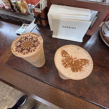 Cafe Guarani - Guatemalan spiced mocha & Chai latte - Cafes Near Me - Pacific Grove, California