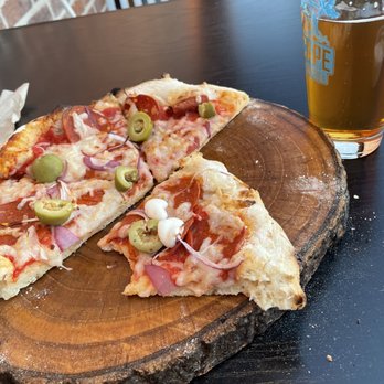Escape Craft Brewery - Vegan pepperoni and cheese - Breweries Near Me - Redlands, California Escape Craft Brewery - Vegan pepperoni and cheese - Breweries Near Me - Redlands, California