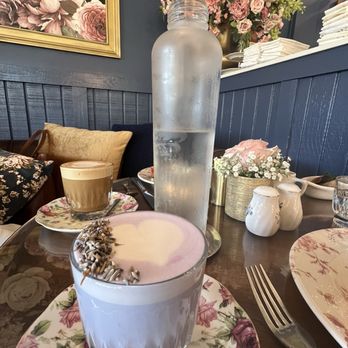 LITTLE HEN - Updated January 2026 - 1586 Photos & 781 Reviews - 4579 ...