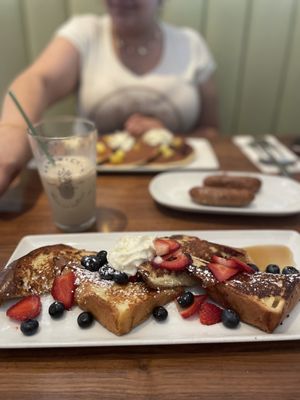 Benedict's by null