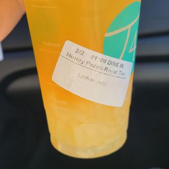 T4 - Honey Peach Royal Tea with Lychee Jelly - Bubble Tea Near Me - Clackamas, Oregon