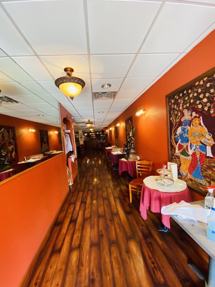 Ayna Agra Indian Restaurant