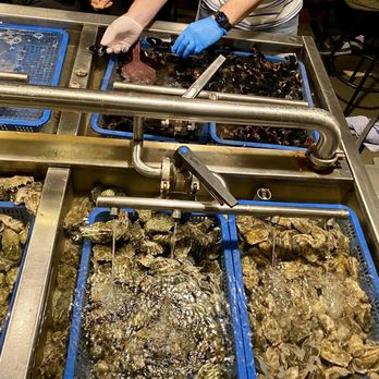 Taylor Shellfish Farms - Seafood Near Me - Seattle, Washington
