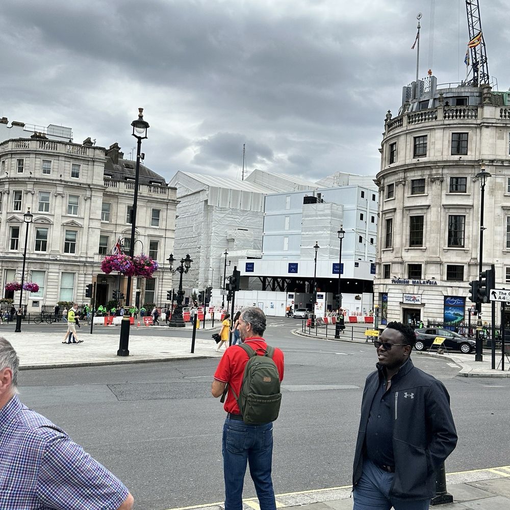 Trafalgar Square - Landmarks & Historical Buildings Near Me - London, XGL