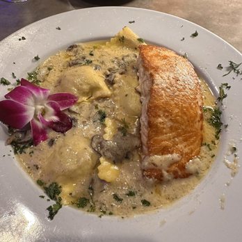 Peaks Restaurant - New American Near Me - Palm Springs, California
