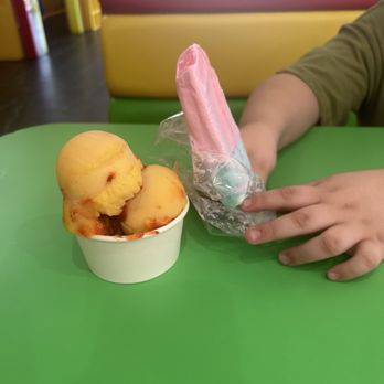 La Michoacana Plus - San Antonio - Mango w/chamoy & creamsicle - Ice Cream & Frozen Yogurt Near Me - San Antonio, Texas La Michoacana Plus - San Antonio - Mango w/chamoy & creamsicle - Ice Cream & Frozen Yogurt Near Me - San Antonio, Texas