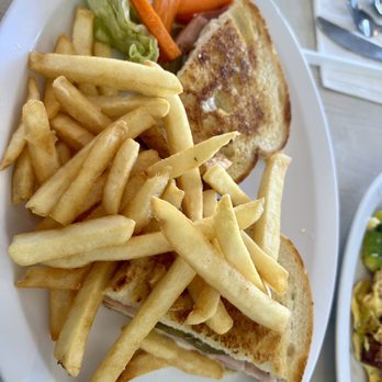 Golden Hill Cafe - California Turkey Melt - Diners Near Me - San Diego, California Golden Hill Cafe - California Turkey Melt - Diners Near Me - San Diego, California
