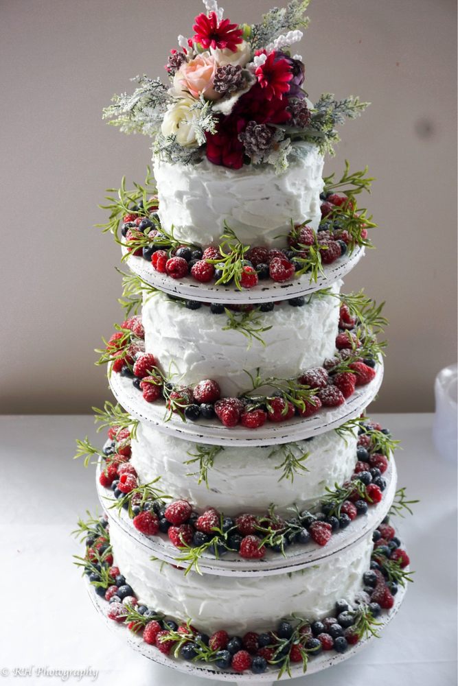 PARTY HOUSE & BAKERY Updated August 2024 18 Reviews 1907B S