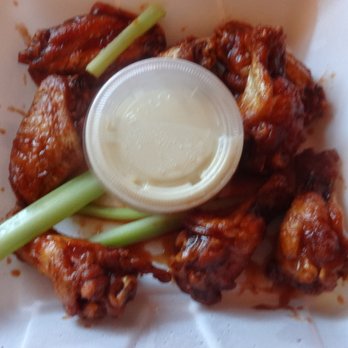 Joe's Pizza & Wings - 8 Honey BBQ wings, at Joe's Pizza & Wings in Torrington, CT. - Chicken Wings Near Me - Torrington, Connecticut
