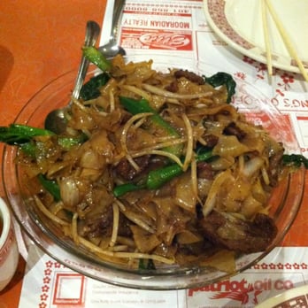 Kings Garden - Dry beef noodle (i added Chinese broccoli) - Chinese Near Me - Cranston, Rhode Island