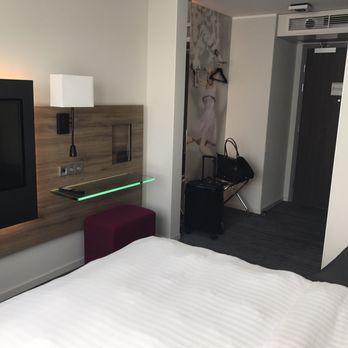 MOXY Vienna Airport - Hotels Near Me - Wien, 3 MOXY Vienna Airport - Hotels Near Me - Wien, 3