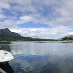 Pdx Water Sports - Brandon's Monark 205 Sun Lounger Deck Boat on the Columbia River.