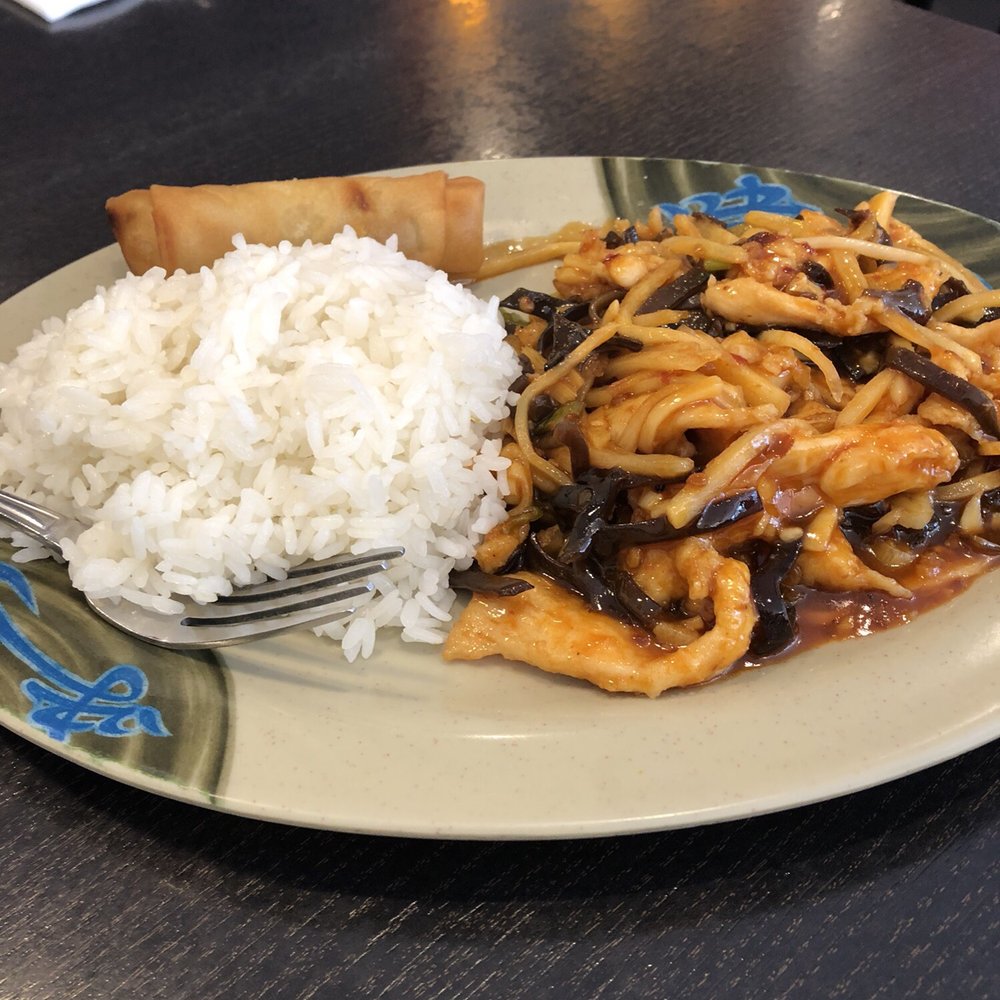 Red Chilli - Chinese Near Me - Redlands, California