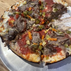 Lefty’s Pizza Kitchen ATX - Deep dish - 10in Pan- The Bear ( italian beef & giardineira)