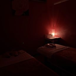Couples massage Couples massage