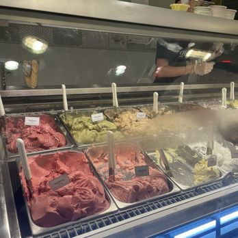 Gelatoville - flavor selection - Gelato Near Me - New York, New York Gelatoville - flavor selection - Gelato Near Me - New York, New York