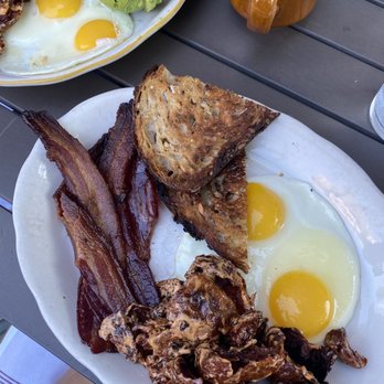 Dove's Luncheonette - Dove's Deluxe - Southern Near Me - Chicago, Illinois