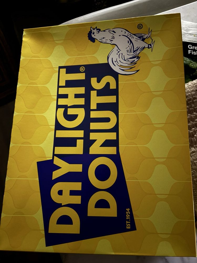 Daylight Donuts Logo