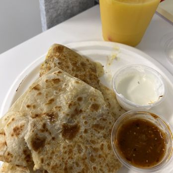 Kelly's Deli - Quesadilla y orange juice. - Delis Near Me - San Mateo, California