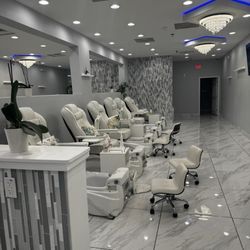 AG Nails & Spa