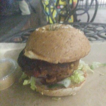 Big Buns - Burgers Near Me - Arlington, Virginia