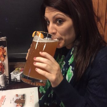 Hooters - It's so big!!! Is what she said - Sports Bars Near Me - Charleston, South Carolina