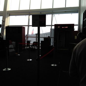 Delta Air Lines - Gate A1 to Austin - Airlines Near Me - Seattle, Washington